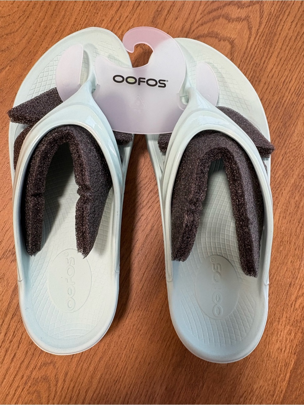 OOFOS Oolala Mint Green Sandals Size 9